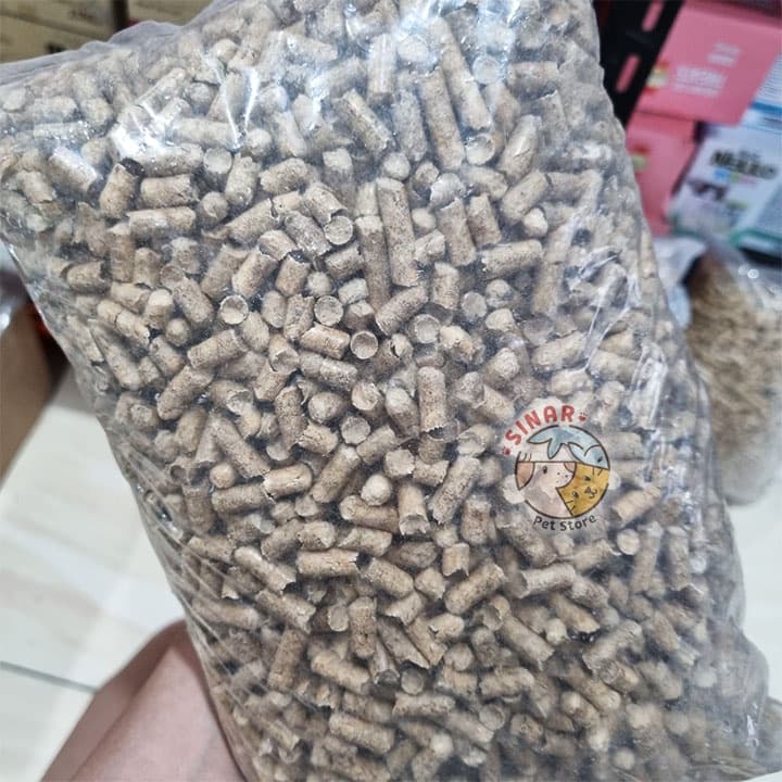 Pine Wood Pellet - Pasir Kayu 2kg Super Premium Kawan Pasir — gambar 1