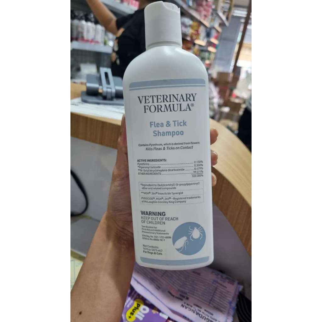 Veterinary Formula Flea & Tick Shampoo 473ml - Anti Kutu  - Untuk Kucing/Anjing/Hewan AMPUH Pet Cat Dog Sampo 473 ML - gambar 1